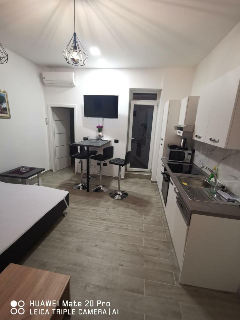 Apartment Toni Pula Extérieur photo